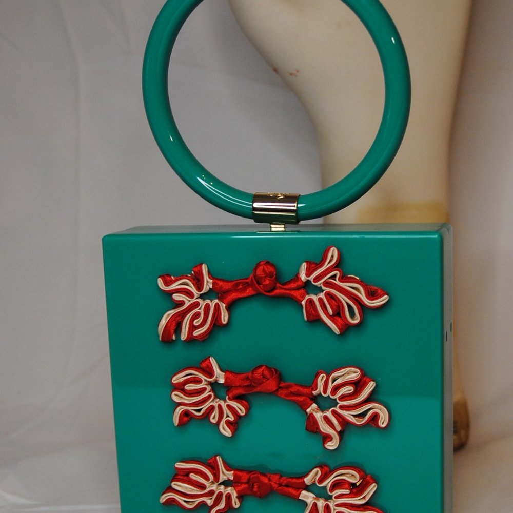 Charlotte Olympia Jade Buckle Knot Clutch Box - Picture 3 of 12